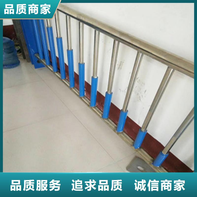 <展鸿>海南省东方市蓝色钢板护栏立柱厂家售后有保障