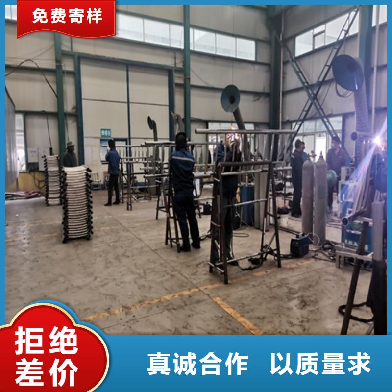 专业生产厂家<龙鑫>专业生产制造天桥不锈钢楼梯扶手公司